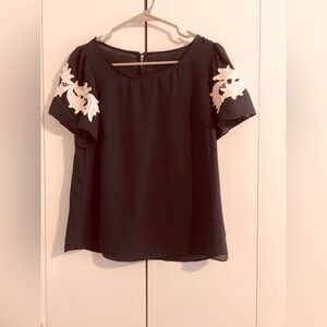Formal Dressy top. Size L.